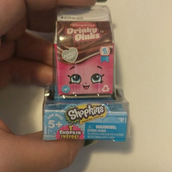 Shopkins Family Mini Packs - Picture 2 of 7